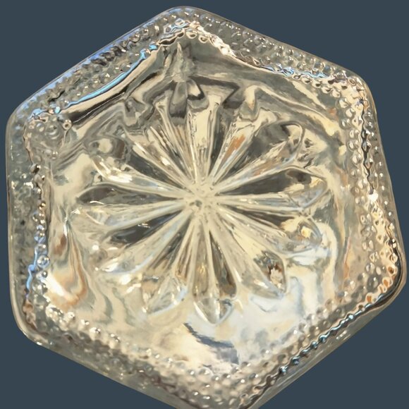 Vintage Clear Glass Cruet Bottle With Stopper Handle Decorative Starburst Floral - Picture 7 of 10